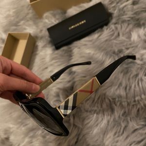 Brand New beautiful Burberry Sunglasses